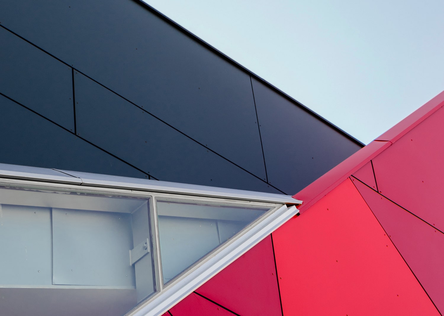 5 Steps to Build a Powerful Brand Identity with DesignTools